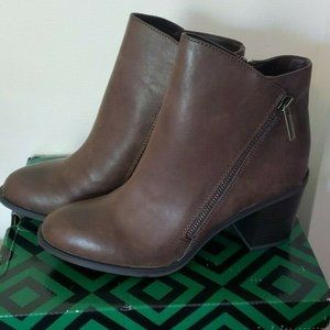 JCPenney ANA Otis Women's NEW Brown Boots Size 7M